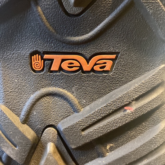 Men’s Teva sandals SZ 9 - Picture 7 of 7